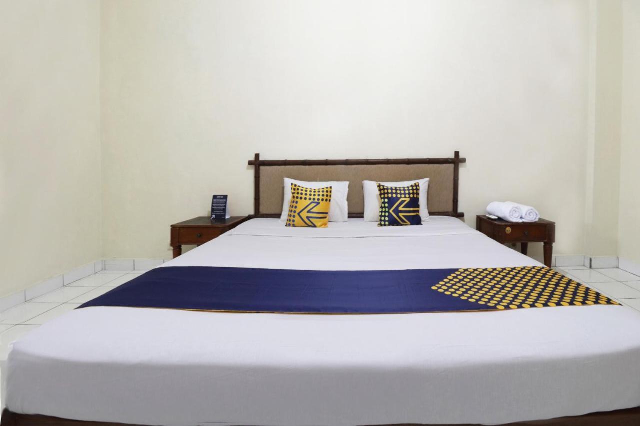 Hotel Spot On 2426 Aget Jaya Ii